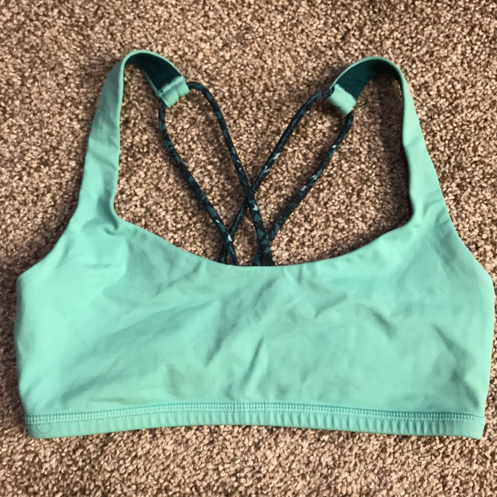 Mint green Lululemon size 4 sports bra